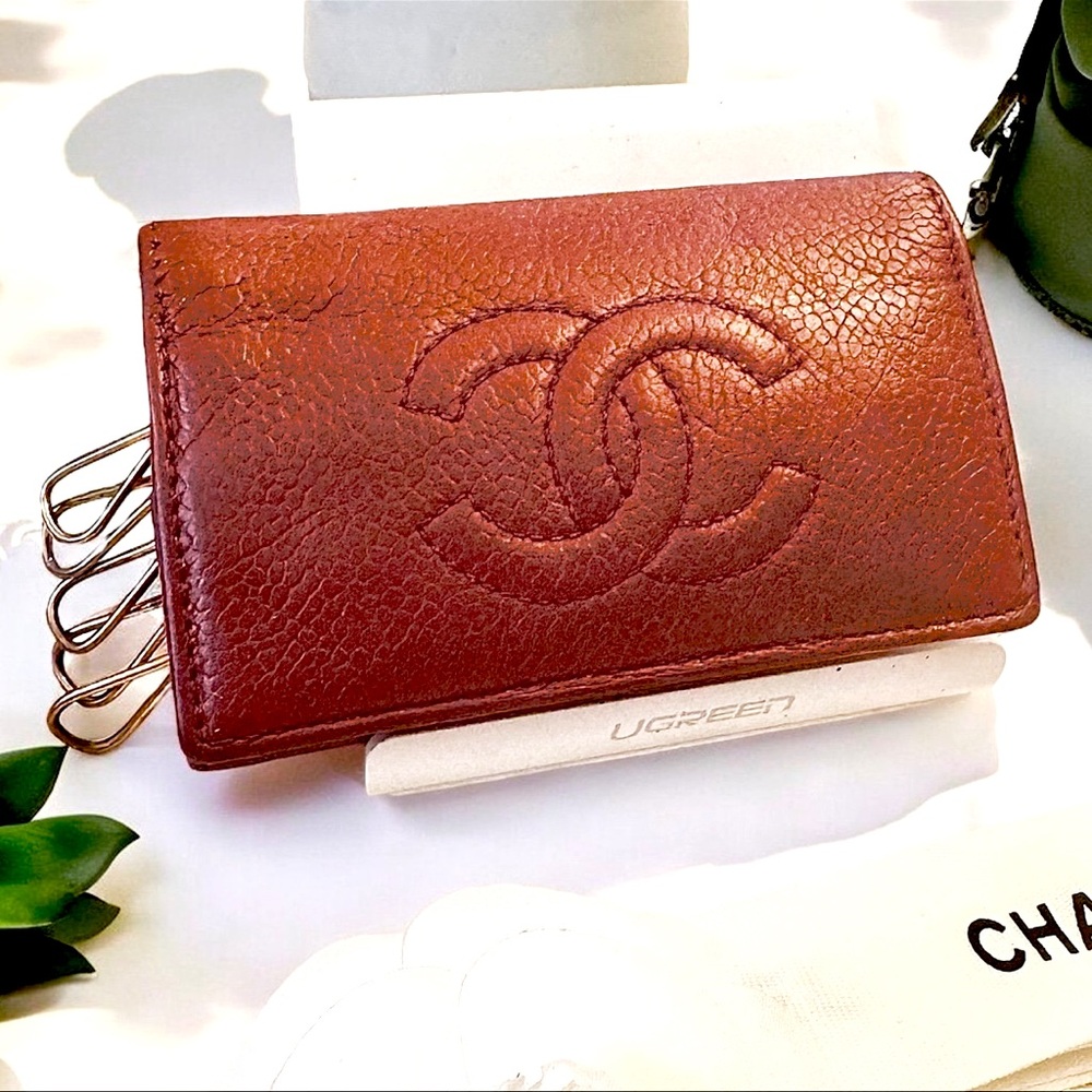 Chanel Authentic Caviar Leather Timeless CC Key Holder